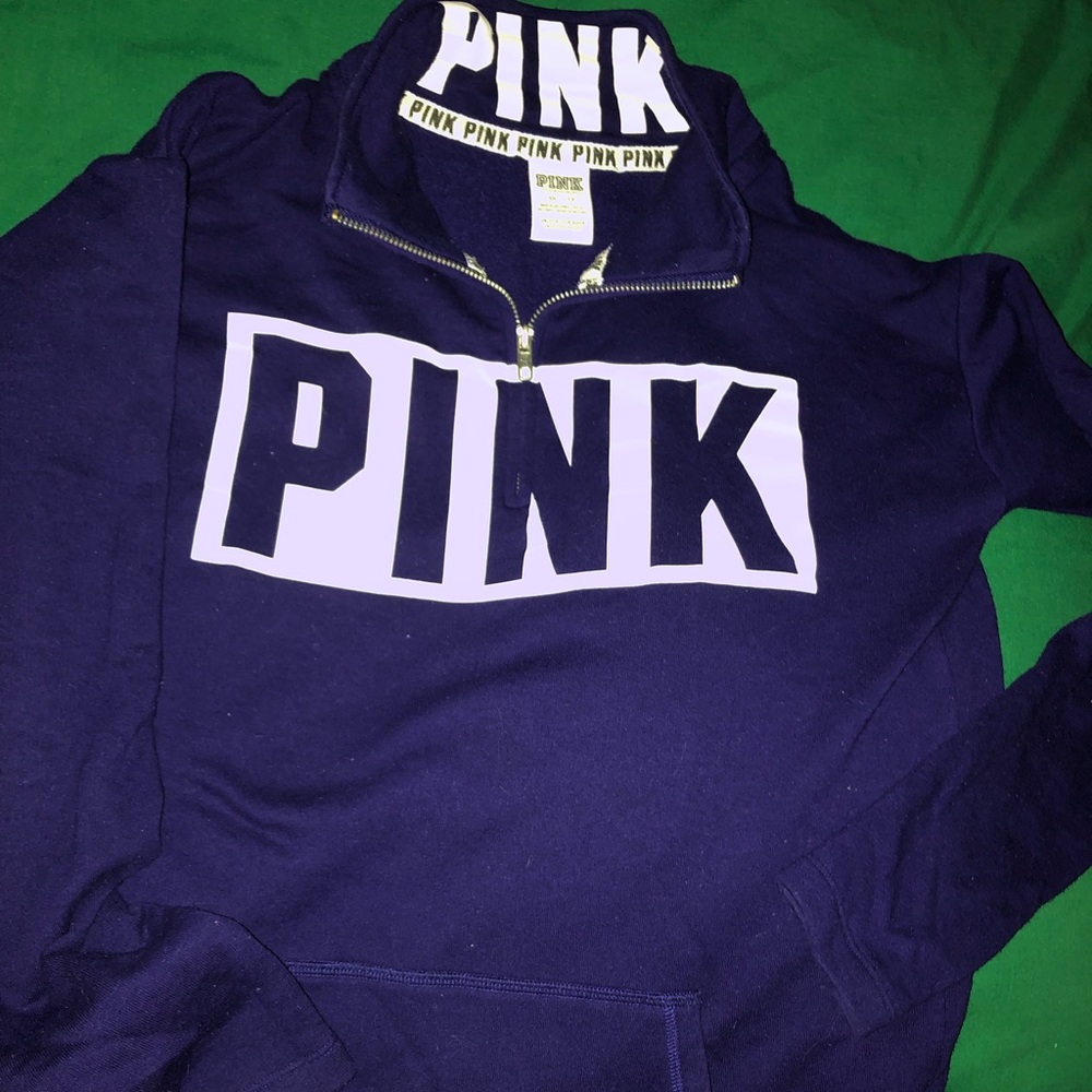 VS pink half zip pullover